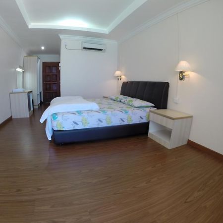New Cocohut Chalet Kuala Terengganu Room photo