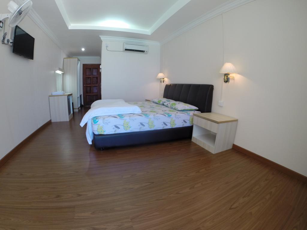 New Cocohut Chalet Kuala Terengganu Room photo